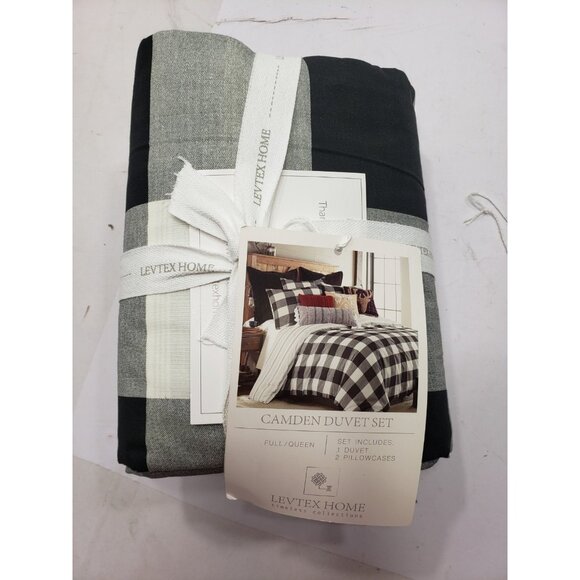 Levtex Home Camden Duvet Cover Set Full/Queen Two Standard Pillow Cases Cotton